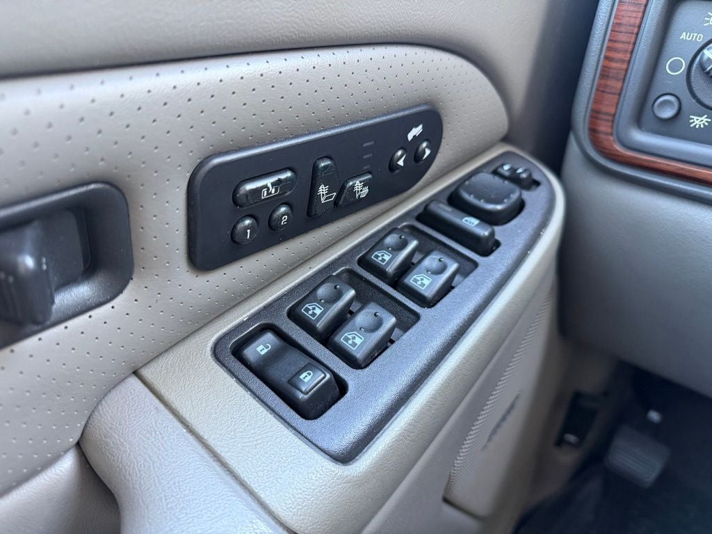 2004 Cadillac Escalade EXT Base