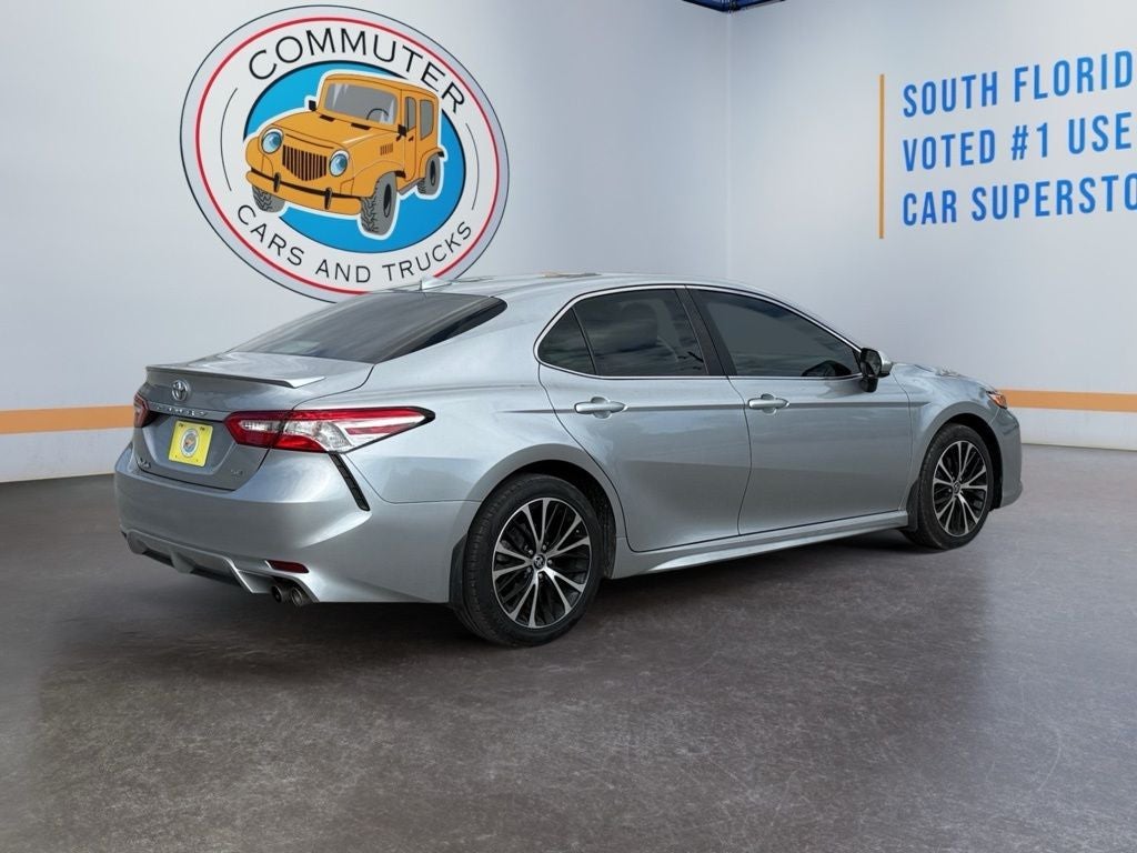 2020 Toyota Camry SE