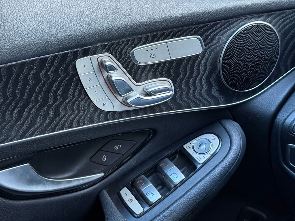 2017 Mercedes-Benz GLC GLC 300