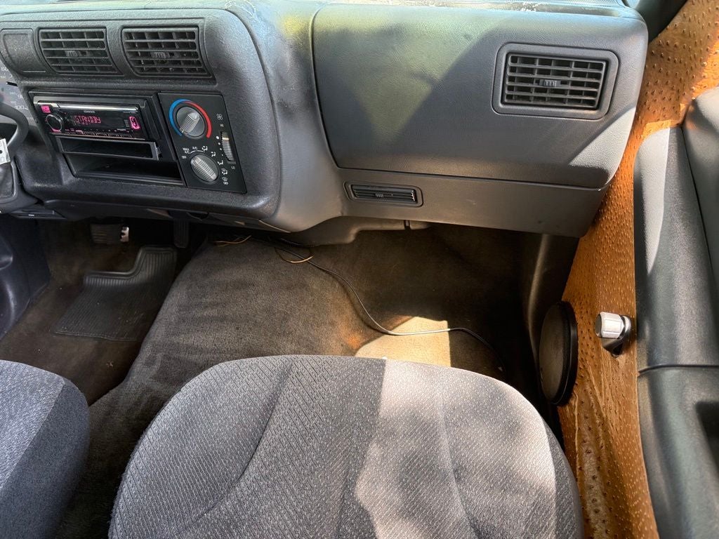 1996 Chevrolet S-10 Base