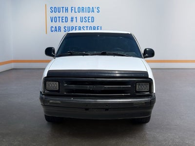 1996 Chevrolet S-10 Base