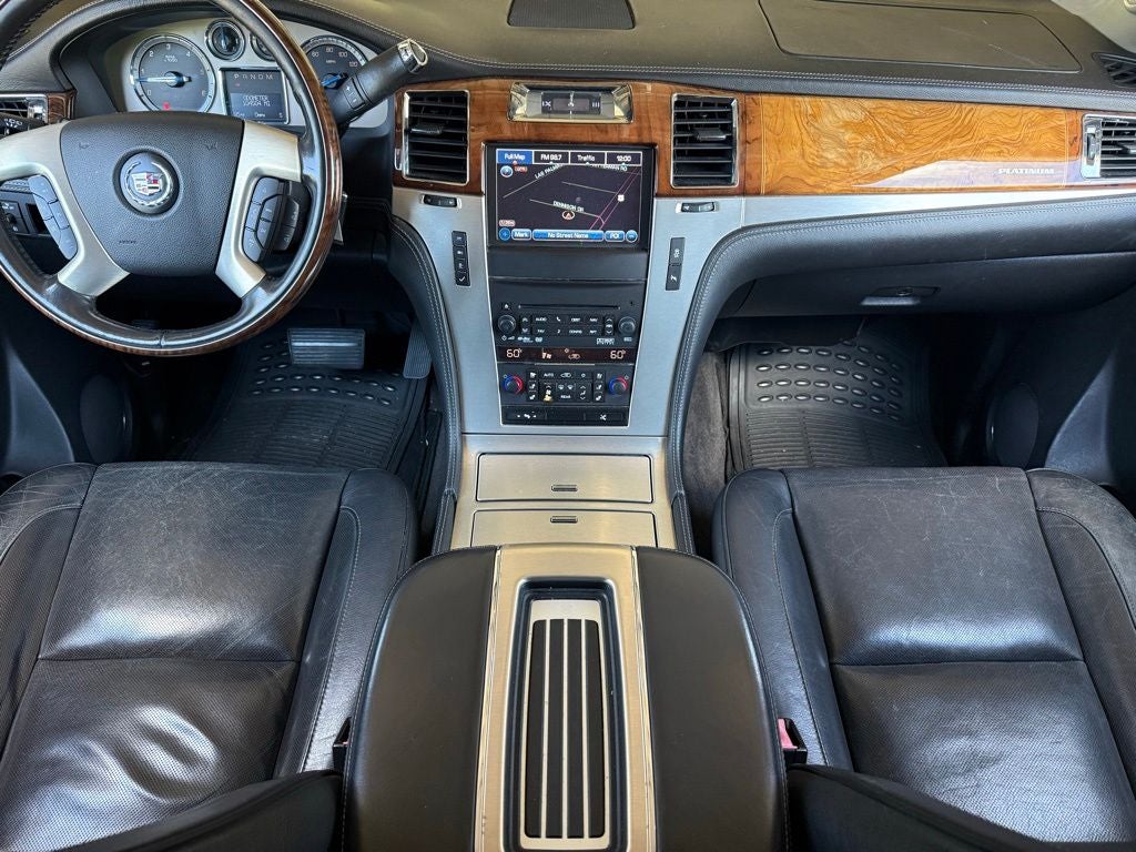 2014 Cadillac Escalade Platinum Edition