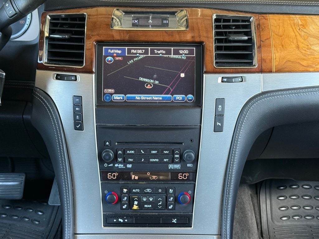 2014 Cadillac Escalade Platinum Edition