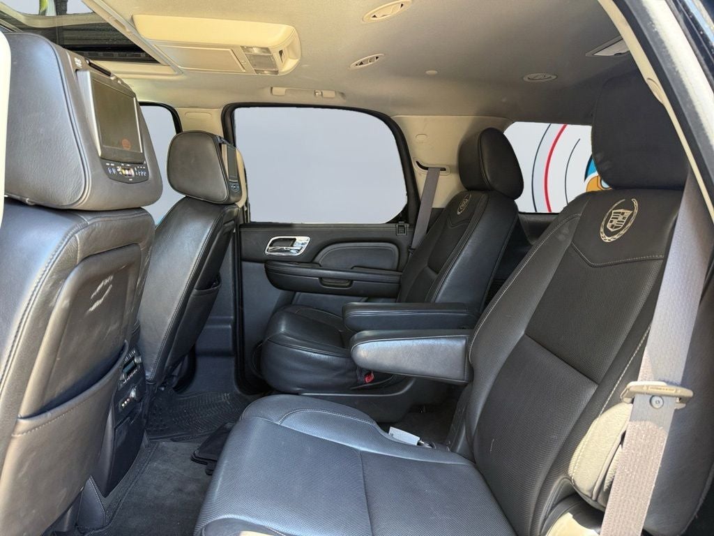 2014 Cadillac Escalade Platinum Edition
