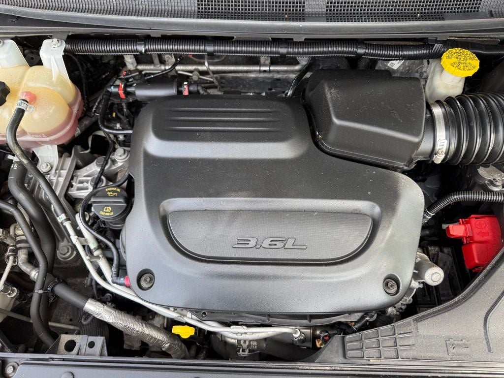 2020 Chrysler Voyager LXI