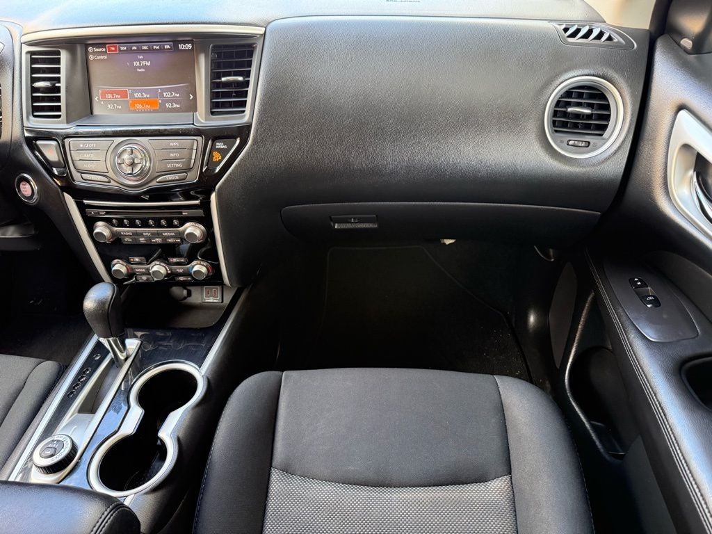 2019 Nissan Pathfinder SV 4WD