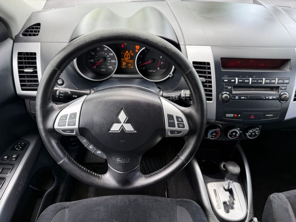 2010 Mitsubishi Outlander ES