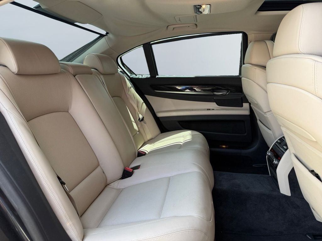 2011 BMW 7 Series 750Li