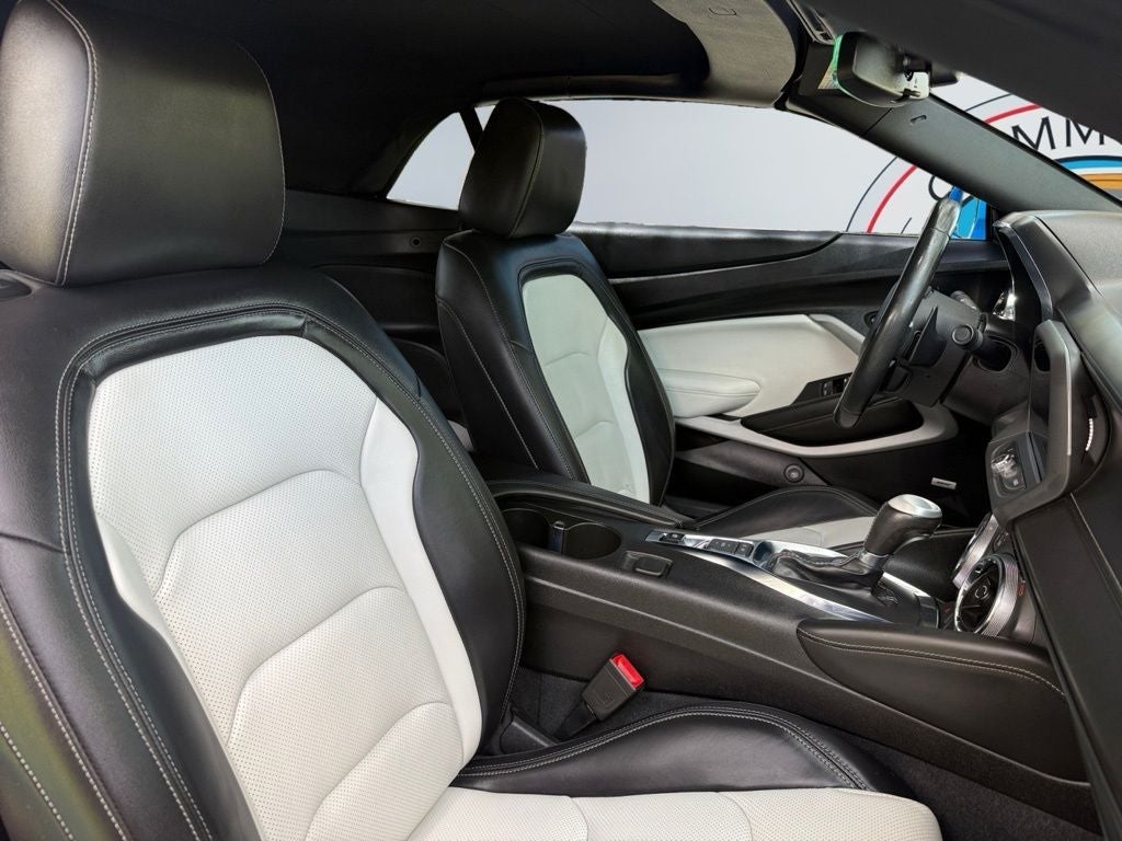 2022 Chevrolet Camaro 2LT 2LT