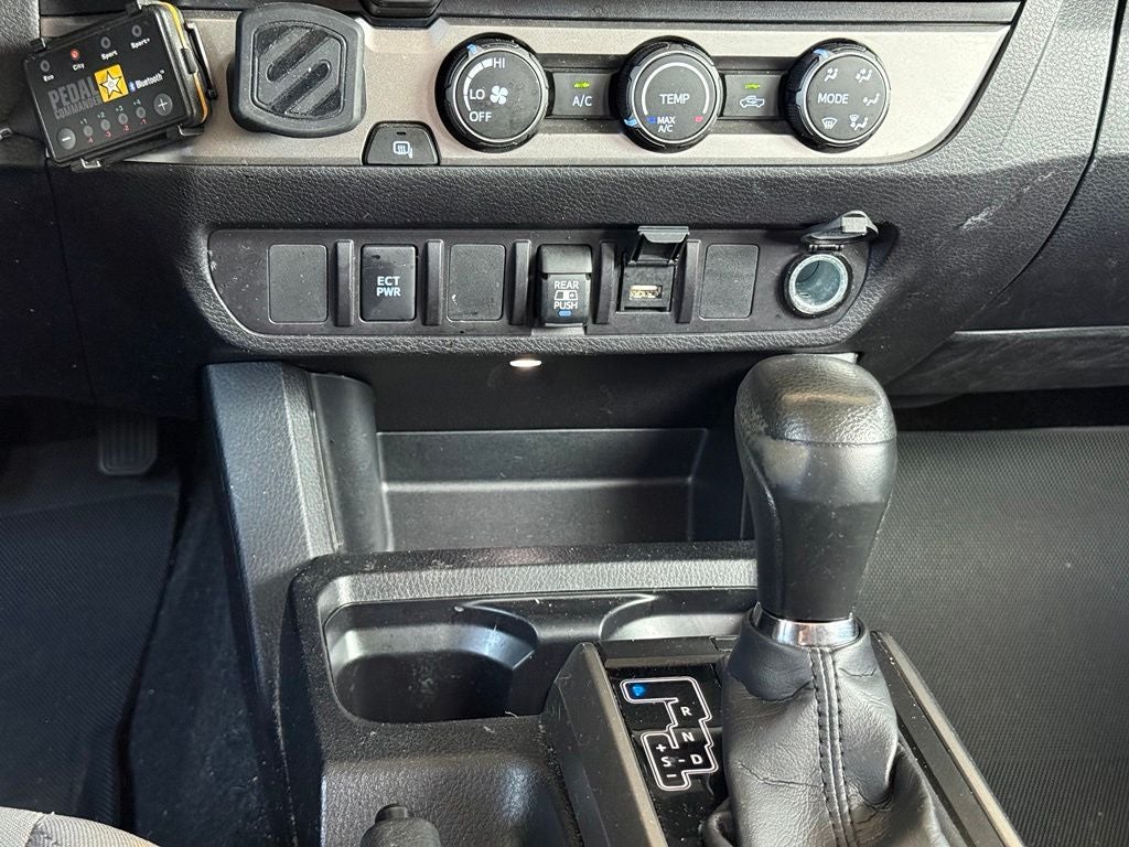 2020 Toyota Tacoma SR5 V6