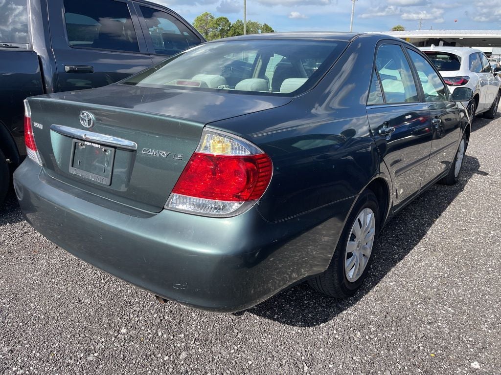 2005 Toyota Camry LE