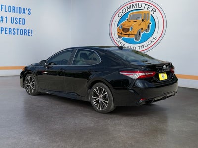 2020 Toyota Camry SE