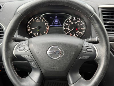2020 Nissan Pathfinder SL