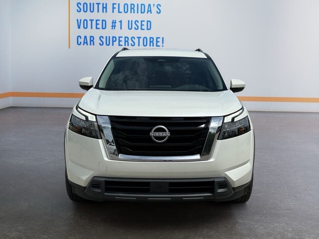 2023 Nissan Pathfinder SV
