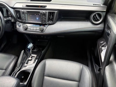 2018 Toyota RAV4 SE