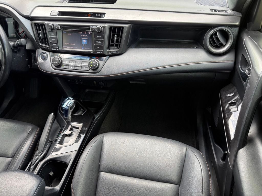 2018 Toyota RAV4 SE