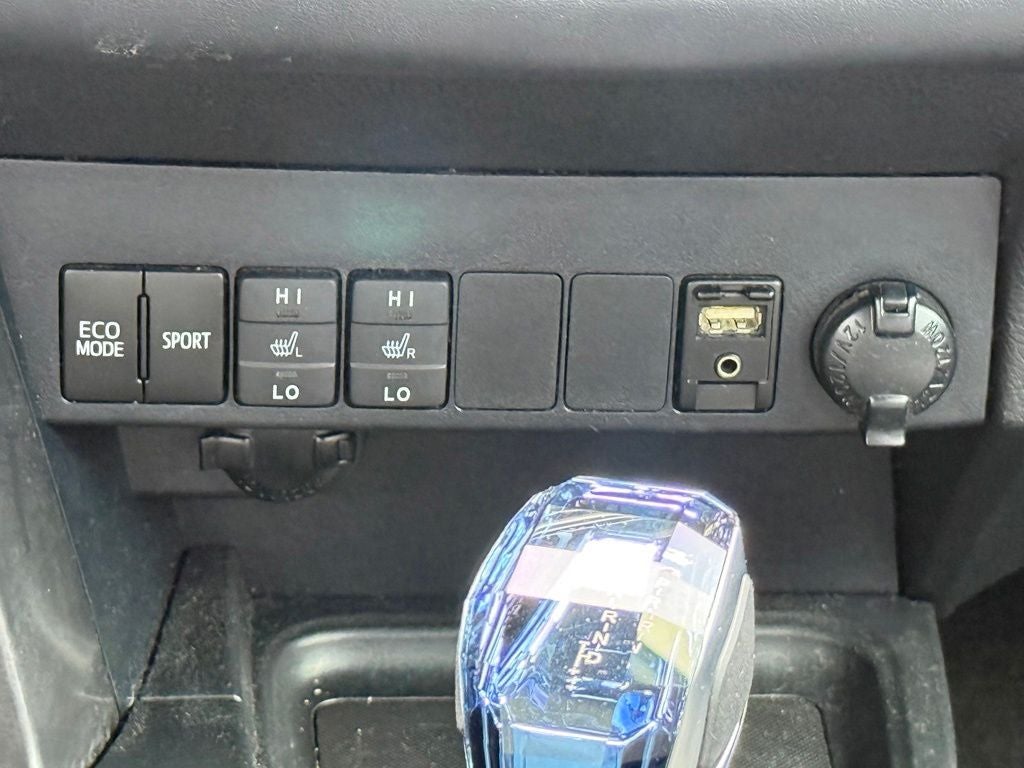 2018 Toyota RAV4 SE