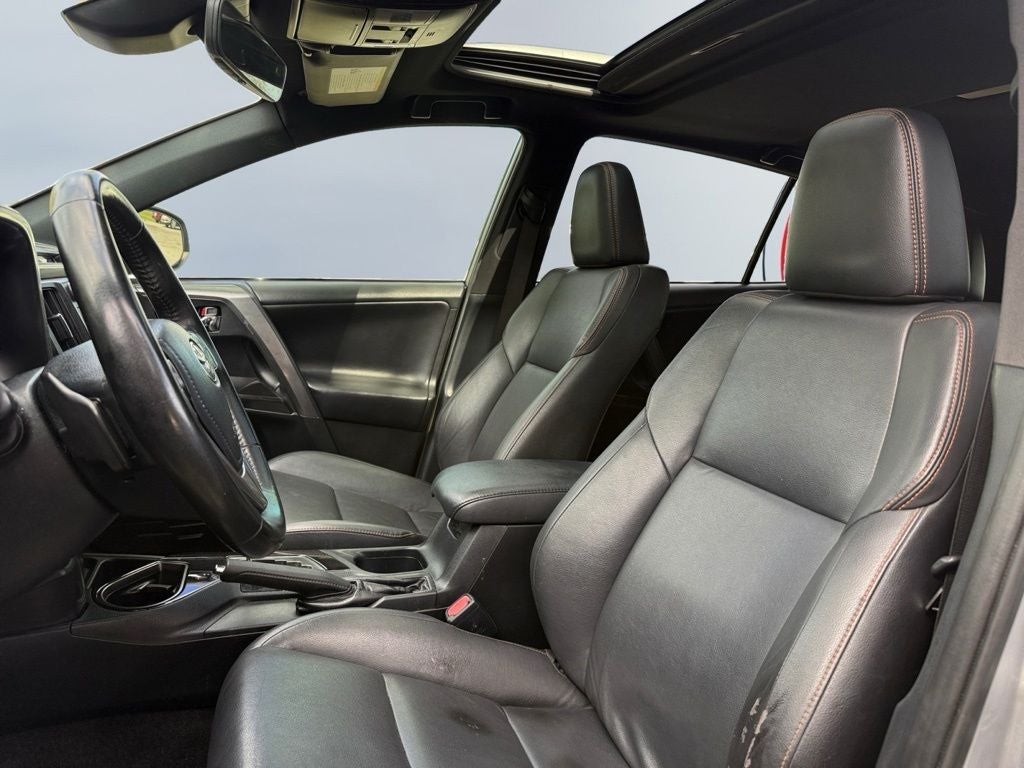 2018 Toyota RAV4 SE