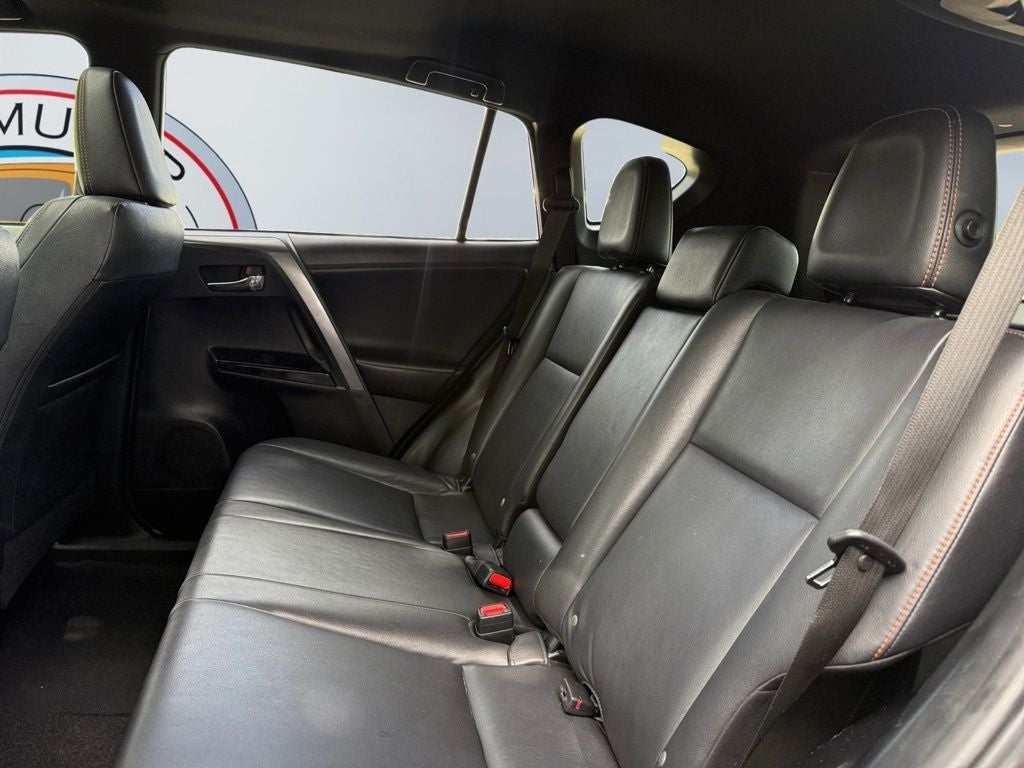 2018 Toyota RAV4 SE