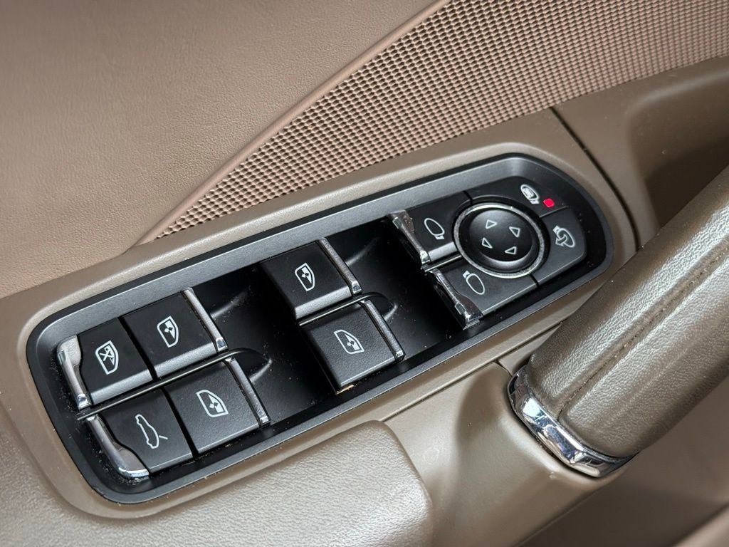 2012 Porsche Cayenne S